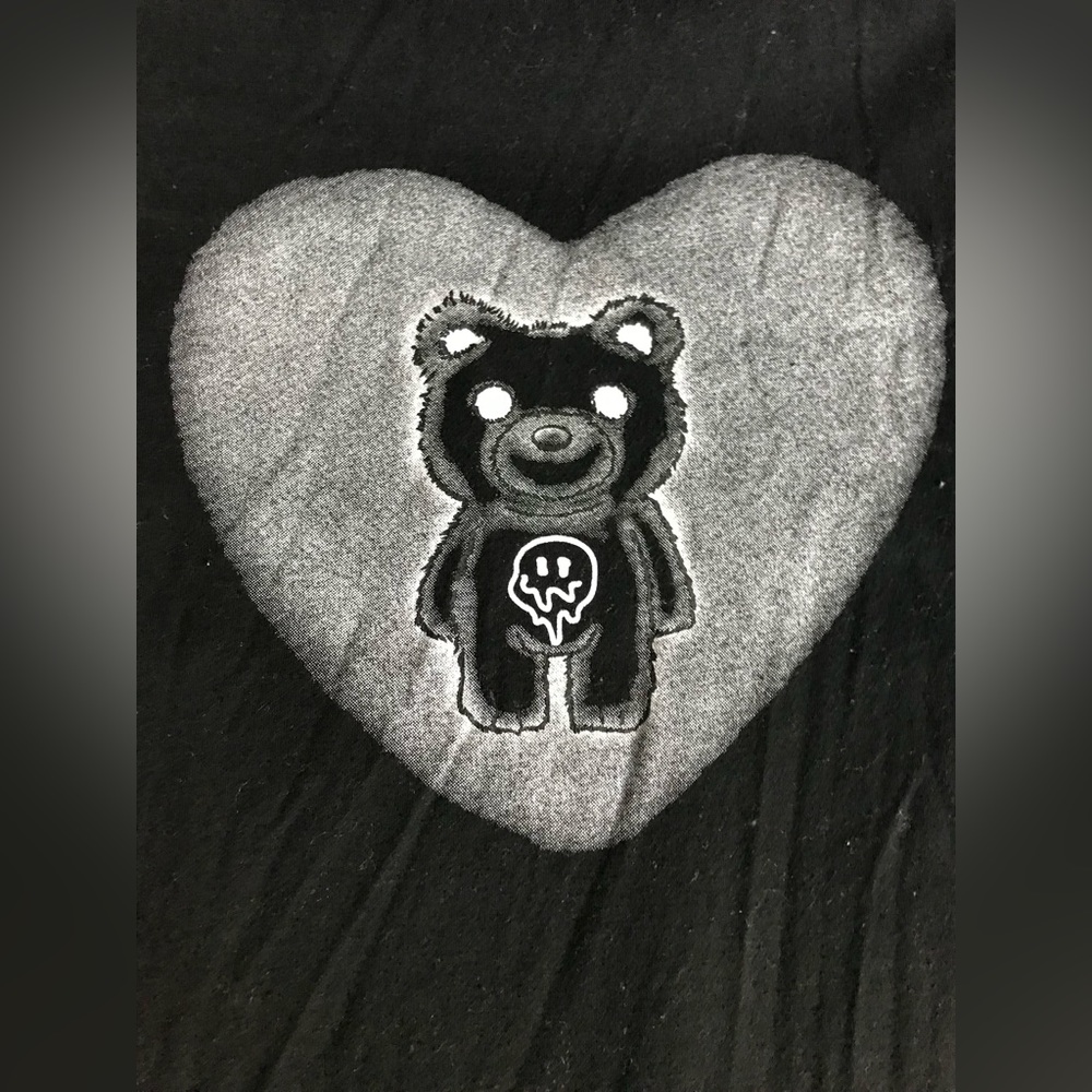 FREE if bundled Large Black Teddy Heart T